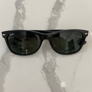 Ray Ban Original Wayfarer Classic Sunglasses